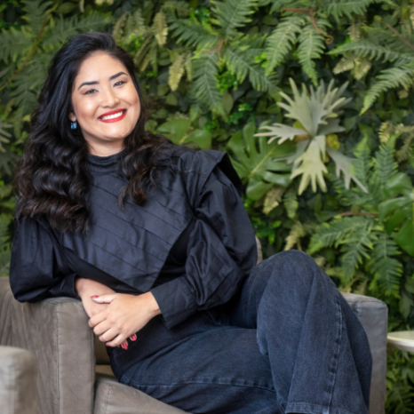 Paula Touguchi Paula Touguchi